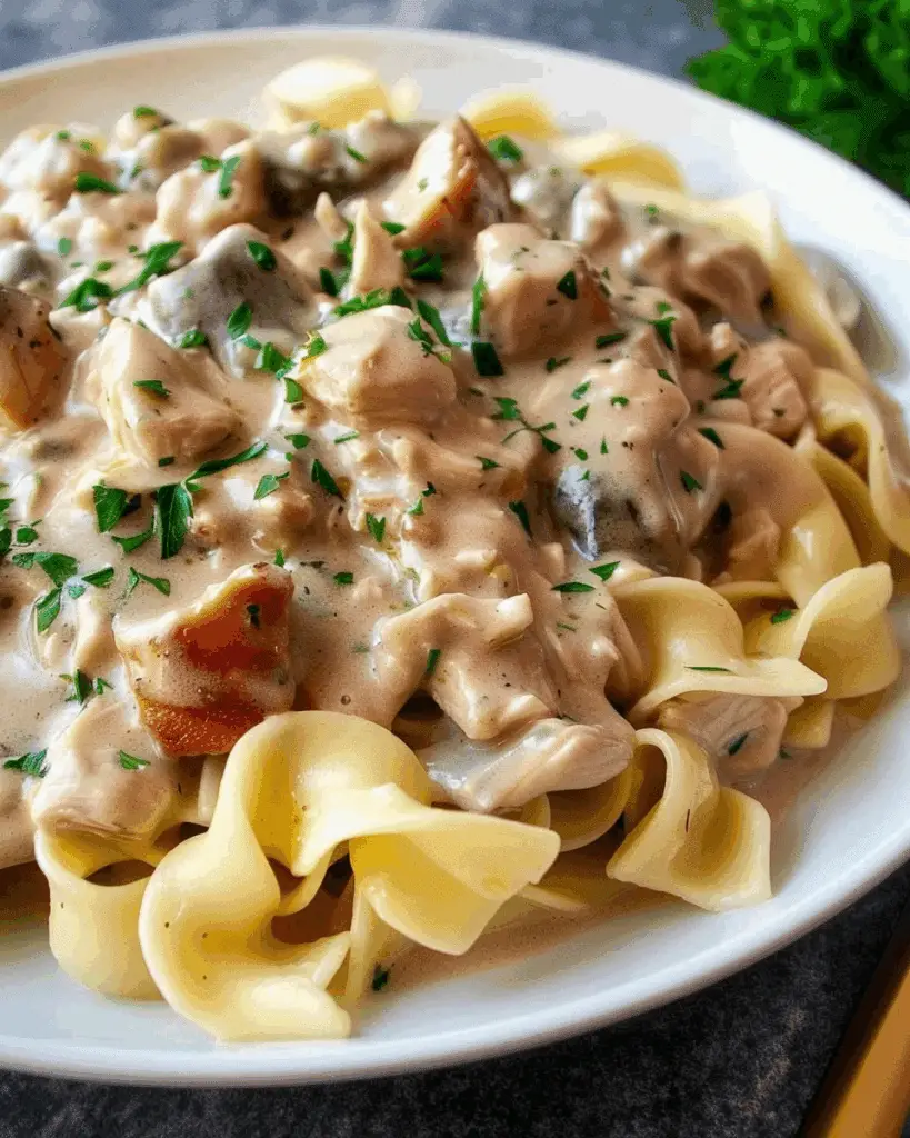 Slow Cooker Chicken Stroganoff