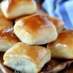 Copycat Texas Roadhouse Rolls