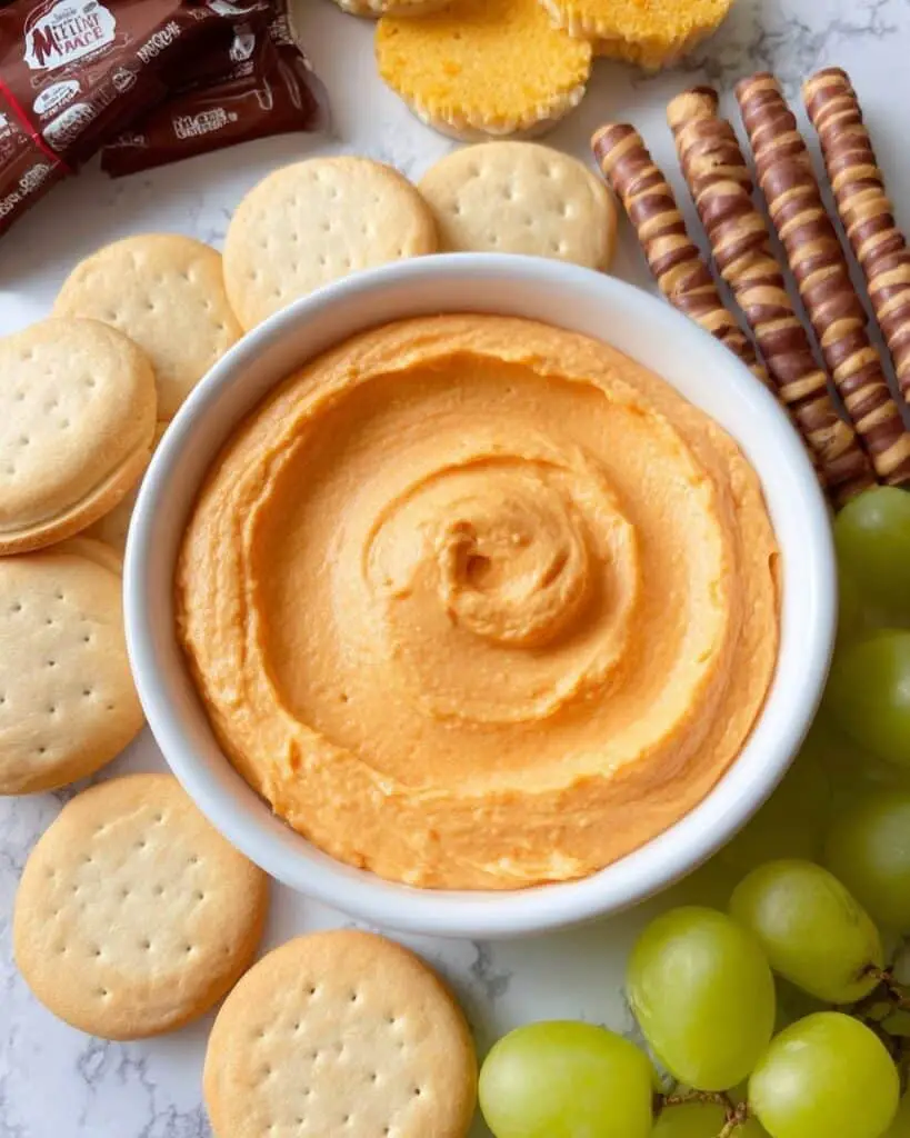 Easy Pumpkin Dip (Cheesecake)